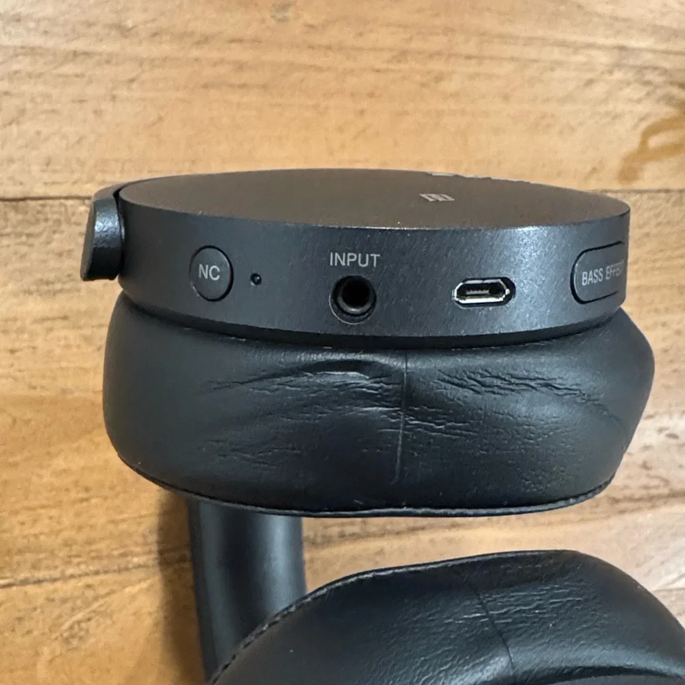 Sony MDR-XB950N1 Wireless Over-Ear Headphones, Noise Canceling - Picture 14 of 16